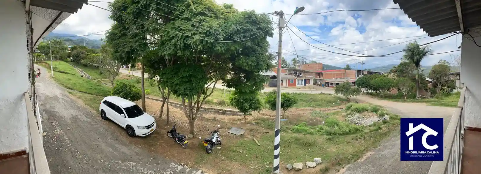 Lote Casa de 2 pisos con entradas independientes